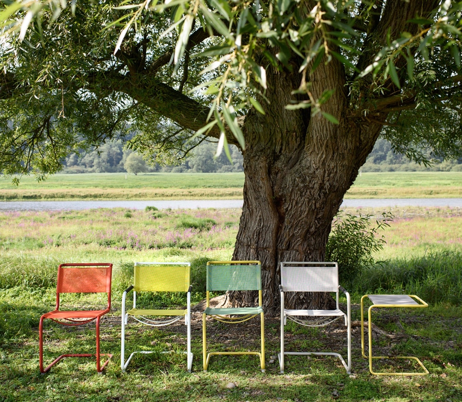 thonet-launches-colourful-outdoor-versions-iconic-bauhaus-chairs-11310-9498398.jpg